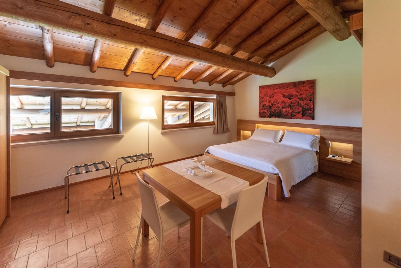 Agriturismo Ca' Giulietta Sommacampagna Buitenkant foto